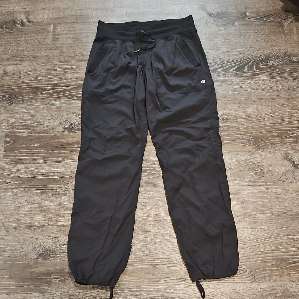 lululemon Dance Studio Mid-Rise Full Length Pant size 6